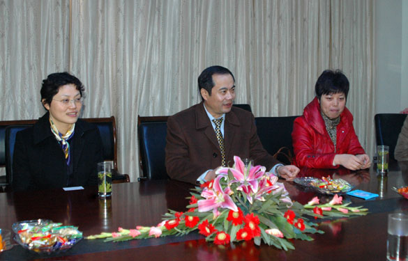 中國銀行常州支行溧陽支行領(lǐng)導(dǎo)來上上集團(tuán)走訪