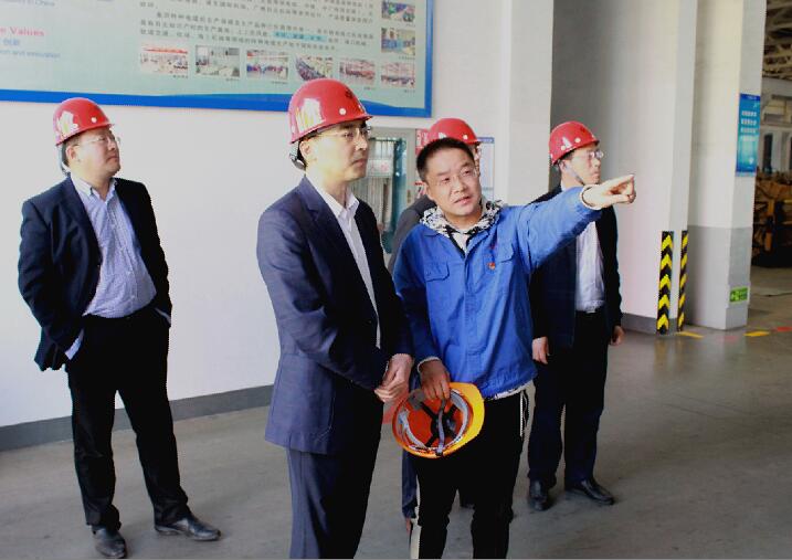 2018年4月9日，宣城市委常委、常務(wù)副市長(zhǎng)汪謙慎來(lái)上上電纜參觀考察