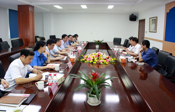 省統(tǒng)計局黨組成員、省地方統(tǒng)計調(diào)查局局長王當齡來上上電纜調(diào)研