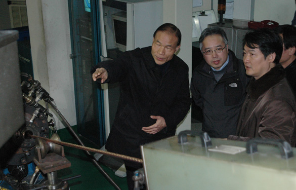 江蘇省經貿委、中國船級社南京分社領導來上上集團考察