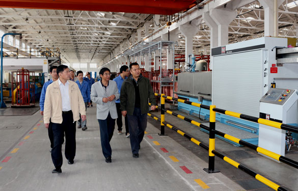 江蘇省質(zhì)量獎(jiǎng)評(píng)審組專家來上上集團(tuán)現(xiàn)場(chǎng)評(píng)審