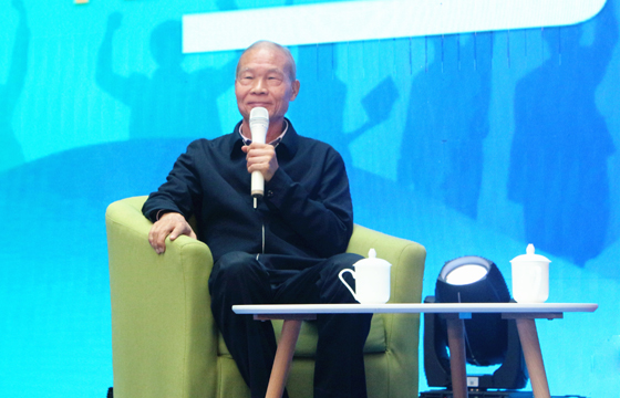 受邀參加“青藍(lán)接力”工程啟動(dòng)儀式，丁山華寄語青年企業(yè)家： 勤奮、專一、實(shí)干