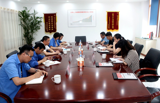 送政策、進企業(yè)、促發(fā)展——市人社局領(lǐng)導走訪上上